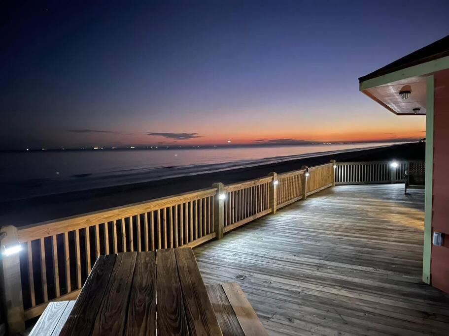 Stunning Beachfront 3 Bedroom Home, Coralmoonbeach Bolivar Peninsula Екстериор снимка