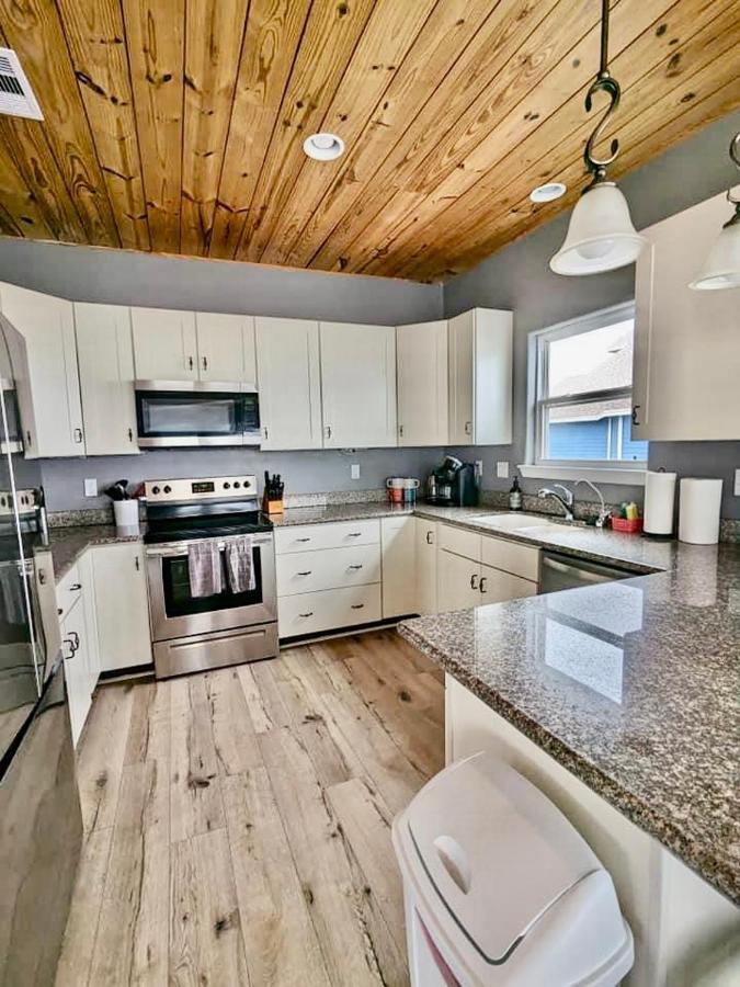 Stunning Beachfront 3 Bedroom Home, Coralmoonbeach Bolivar Peninsula Екстериор снимка