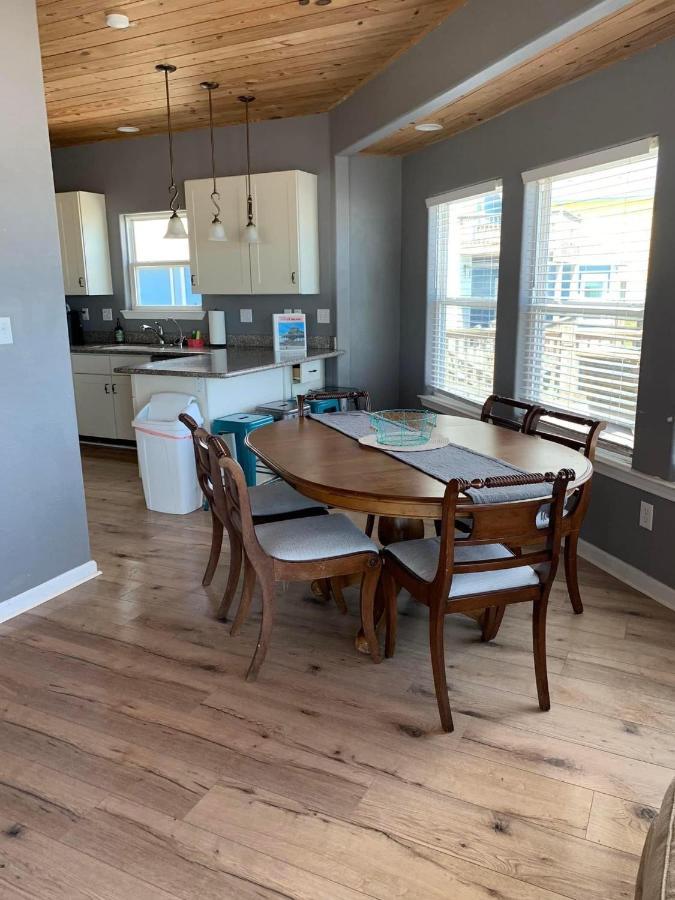 Stunning Beachfront 3 Bedroom Home, Coralmoonbeach Bolivar Peninsula Екстериор снимка